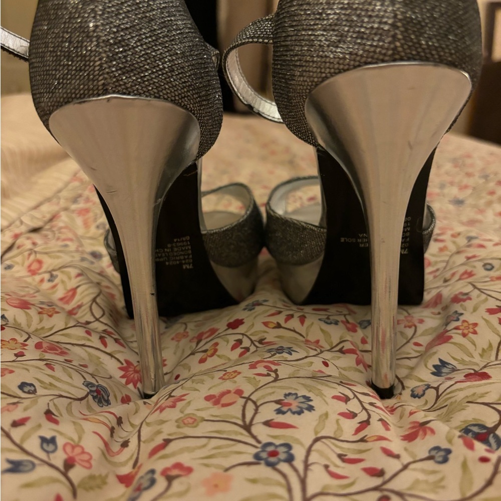 Stilettos - Picture 7 of 7